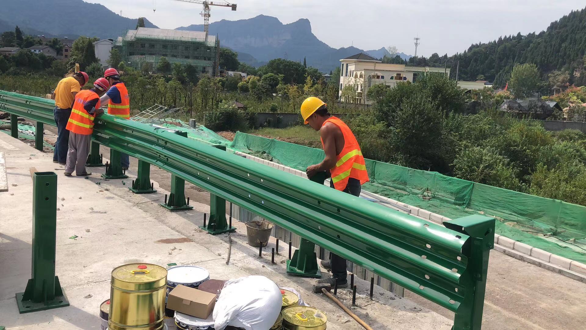 改则县高速公路波形护栏热镀锌波形护栏 - 推荐